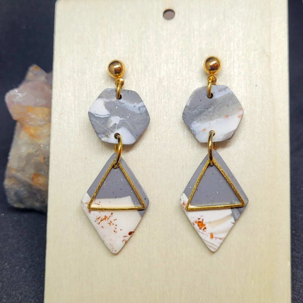 Earring bundle!!! - Picture 3 of 3